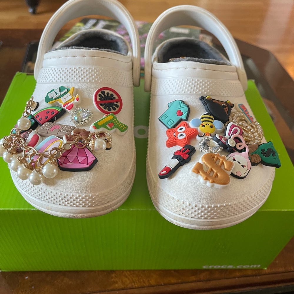 Crocs comfort Size M4 W6